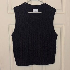 Old Navy Black V-Neck Sweater Vest